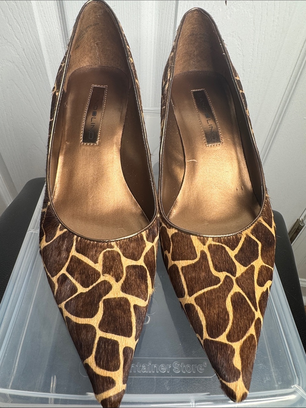 Bandolino Giraffe Print Heels Size 8.5